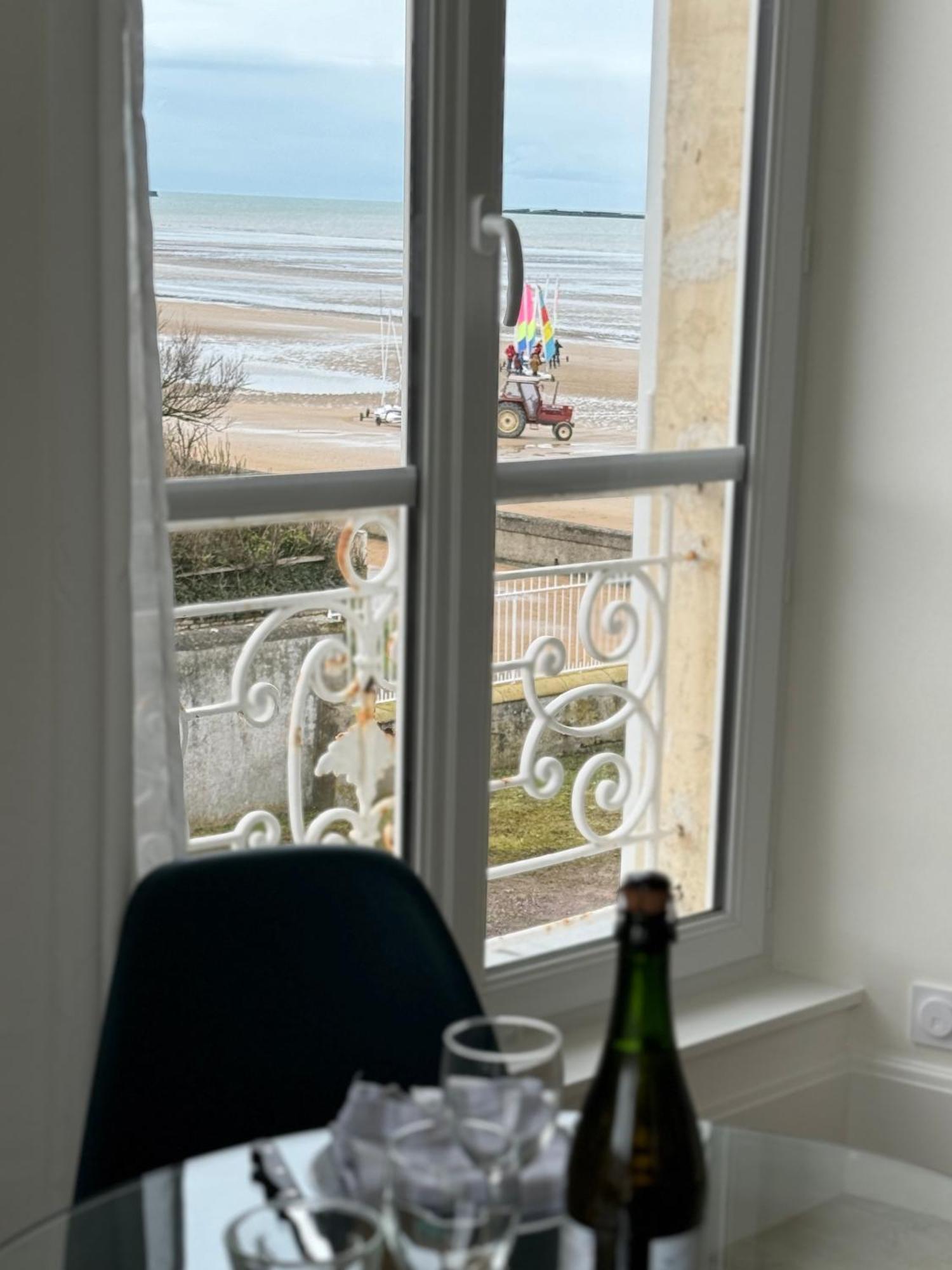 Sunny Apt On D-Day Beach With Parking Saint-Côme-de-Fresné Dış mekan fotoğraf