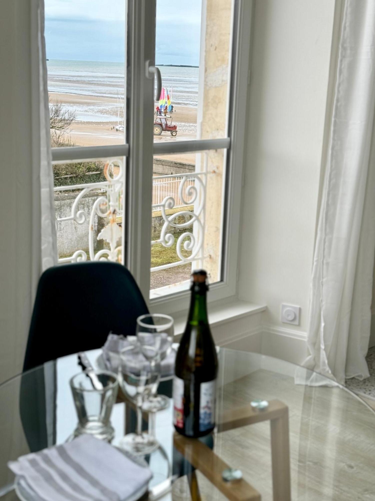 Sunny Apt On D-Day Beach With Parking Saint-Côme-de-Fresné Dış mekan fotoğraf